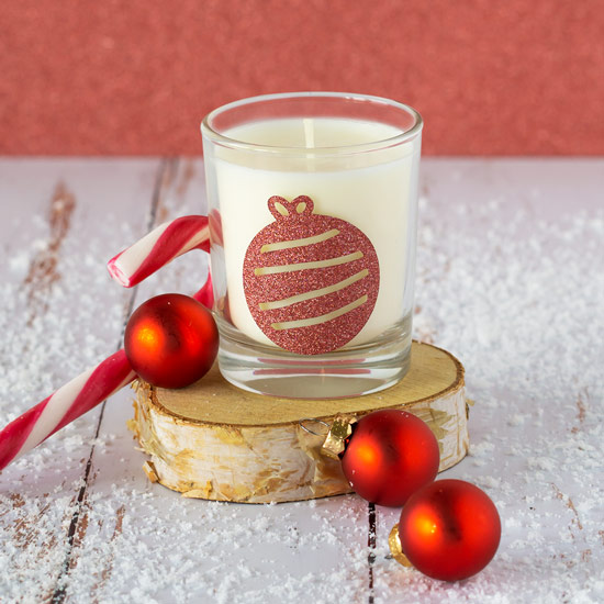 Bougie de Noël motif boule de Noël